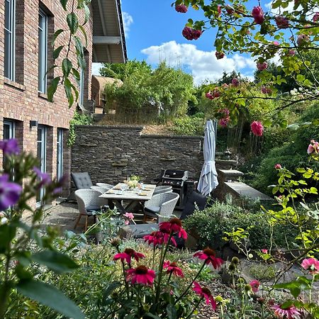 Attraktive Wohnung-Elztalidyll-Zwischen Mosel,Nuerburgring Und Burg Eltz Kollig Экстерьер фото