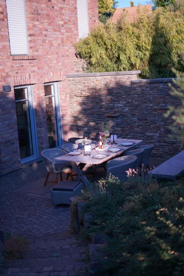 Attraktive Wohnung-Elztalidyll-Zwischen Mosel,Nuerburgring Und Burg Eltz Kollig Экстерьер фото