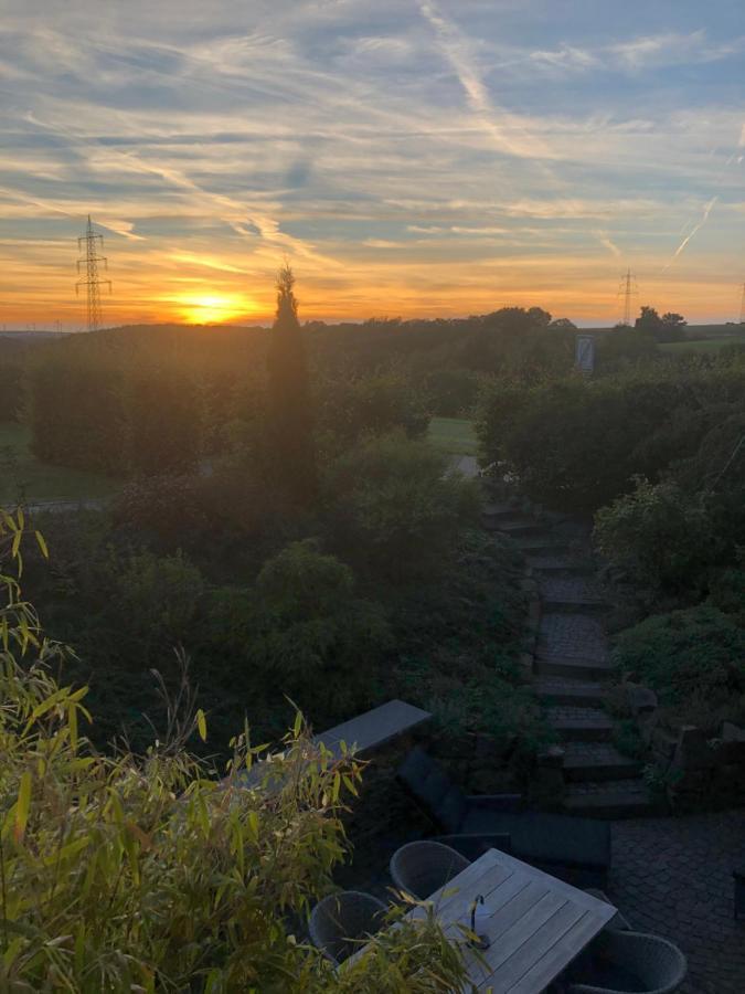 Attraktive Wohnung-Elztalidyll-Zwischen Mosel,Nuerburgring Und Burg Eltz Kollig Экстерьер фото